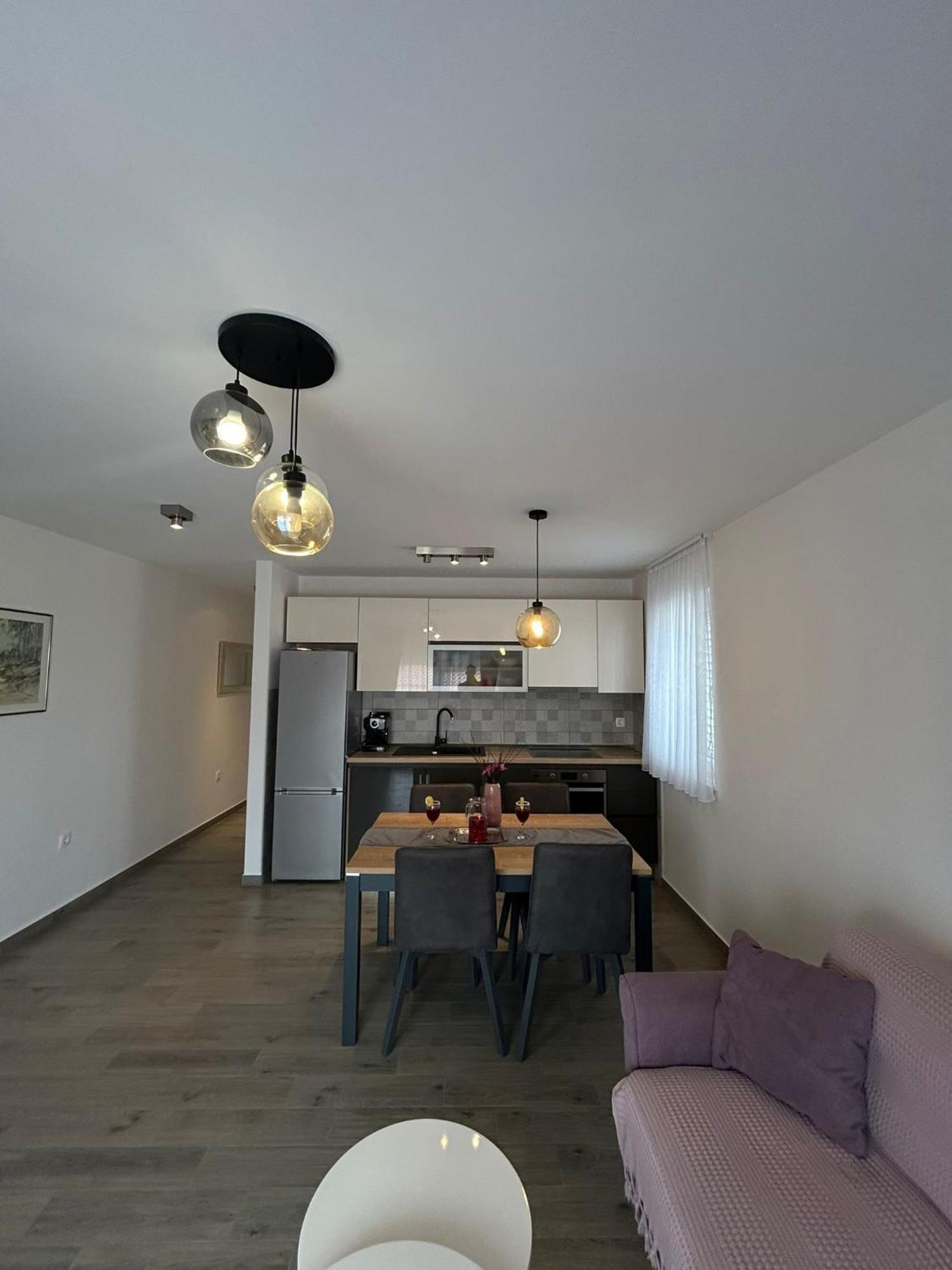 Apartments Vini Donji Seget Exterior foto